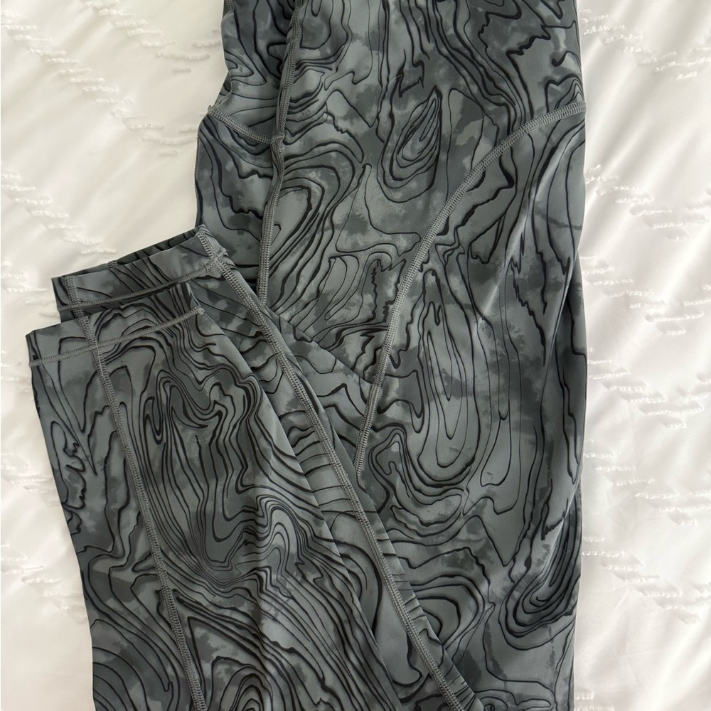 Athleta Gray Patterned Leggings
